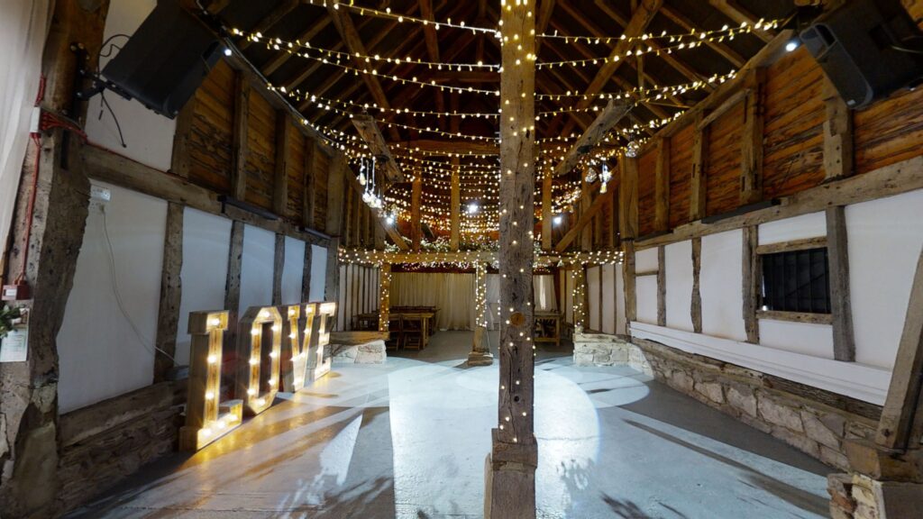 Apple Barn, Roost And Courtyard